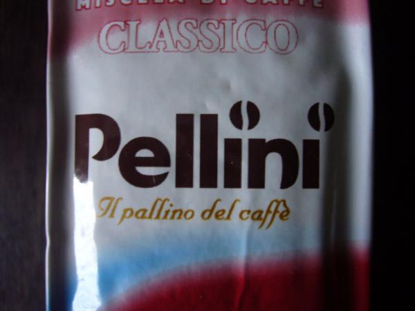 Logo Pelliny na obalu